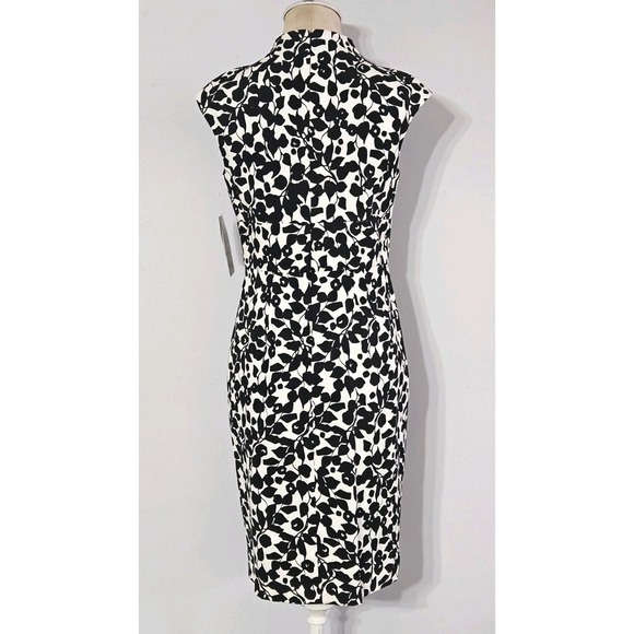 Adrianna Papell Black & White Leaf Print Split Neck Belted Sheath Dress Size 4 - Picture 2 of 8